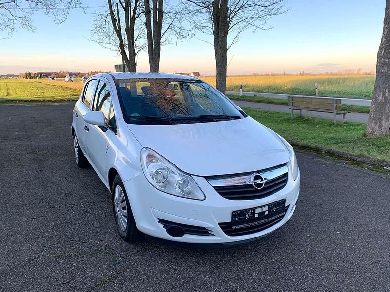 Gebraucht Opel Corsa Selection 80 PS (58 kW) 2009 Casabl/arctic/eisweiss/kaolin Limousine