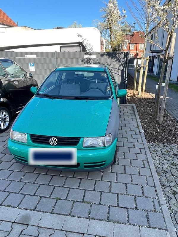 Gebraucht VW Polo Basis 50 PS (36 kW) 1997 Grün Limousine