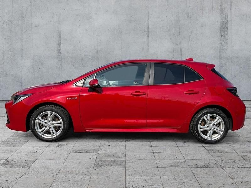 Gebraucht Toyota Corolla Team 98 PS (72 kW) 2020 Rot Limousine