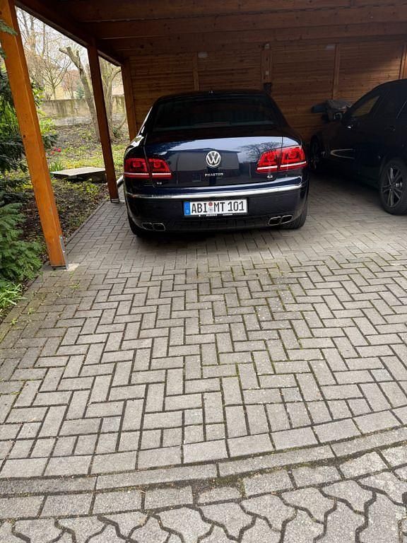 Gebraucht VW Phaeton 334 PS (245 kW) 2015 Blau Limousine