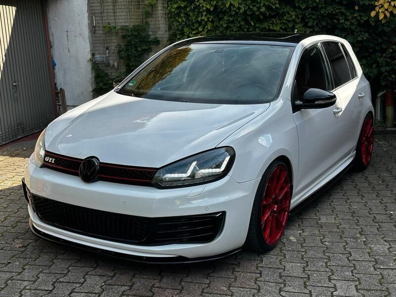 Weiß Gebraucht 2011 VW Golf VI GTI Limousine | 10.500 € - Bild 1/4