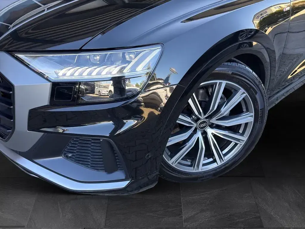Gebraucht Audi Q8 S-Line 231 PS (169 kW) 2022 Schwarz SUV