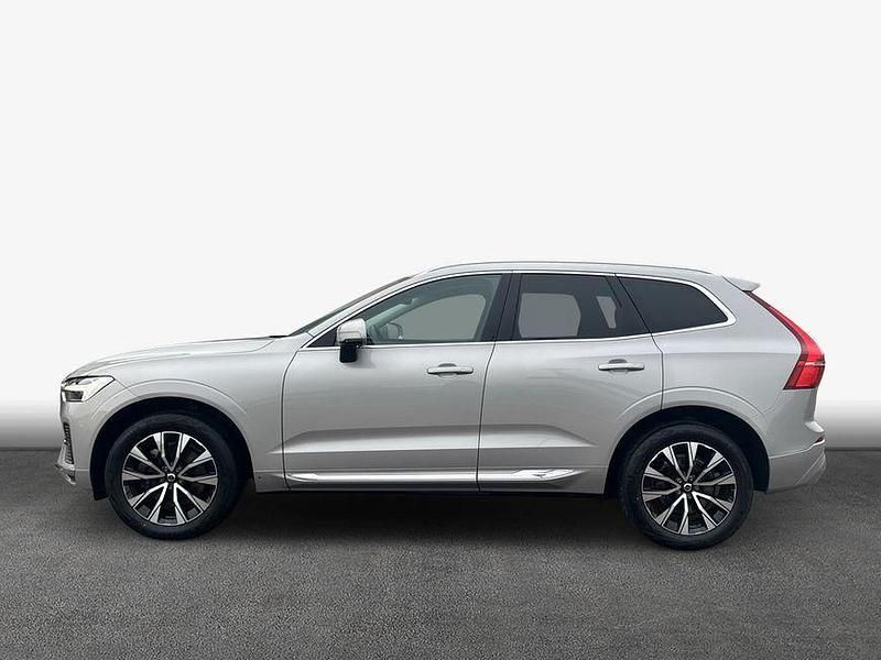 Gebraucht Volvo XC60 Plus 197 PS (144 kW) 2022 Silber SUV