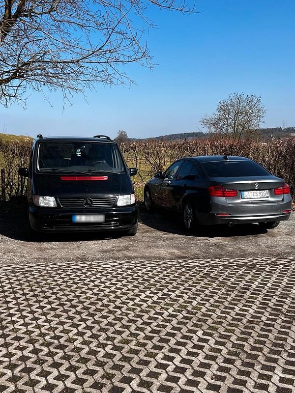 Gebraucht Mercedes V220 122 PS (89 kW) 2001 Schwarz Van / Kleinbus