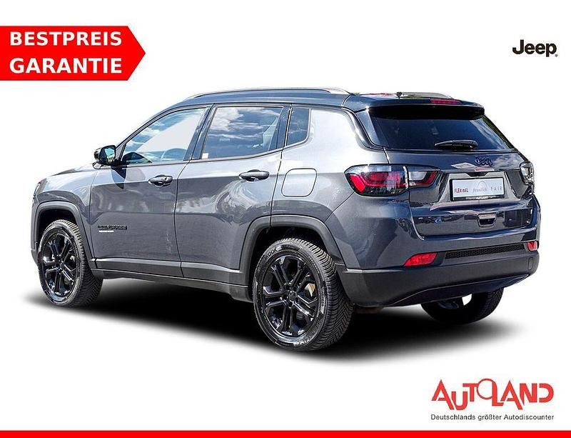 Grau Gebraucht 2023 Jeep Compass Limited SUV | 25.950 € (Superpreis) - Bild 1/4