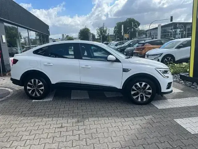 Gebraucht Renault Arkana Zen 140 PS (102 kW) 2022 Weiß SUV