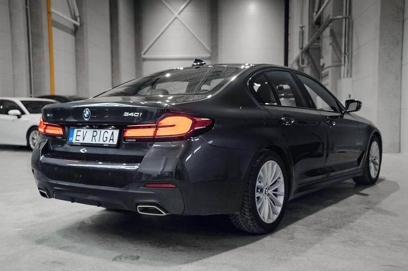 Gebraucht BMW 540 M Sport 333 PS (244 kW) 2021 Grau Limousine