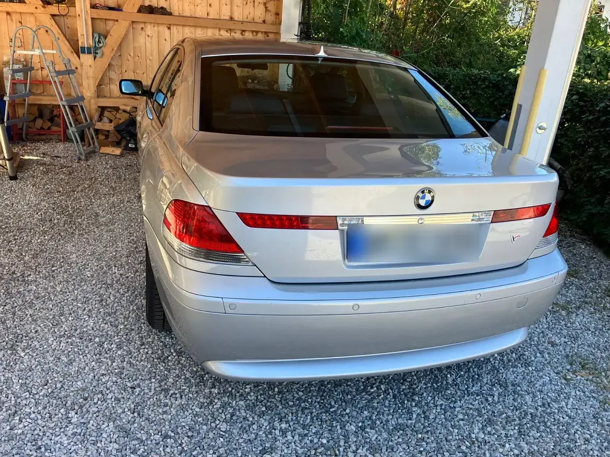 Gebraucht BMW 735 272 PS (200 kW) 2001 Grau Limousine