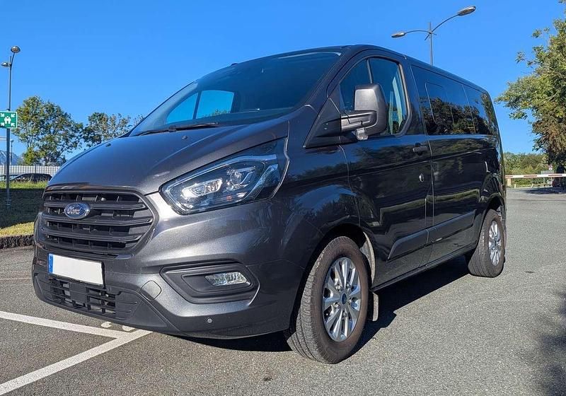 Grau Gebraucht 2019 Ford Transit Custom Trend Kombi | 27.500 € (Fairer Preis) - Bild 1/4