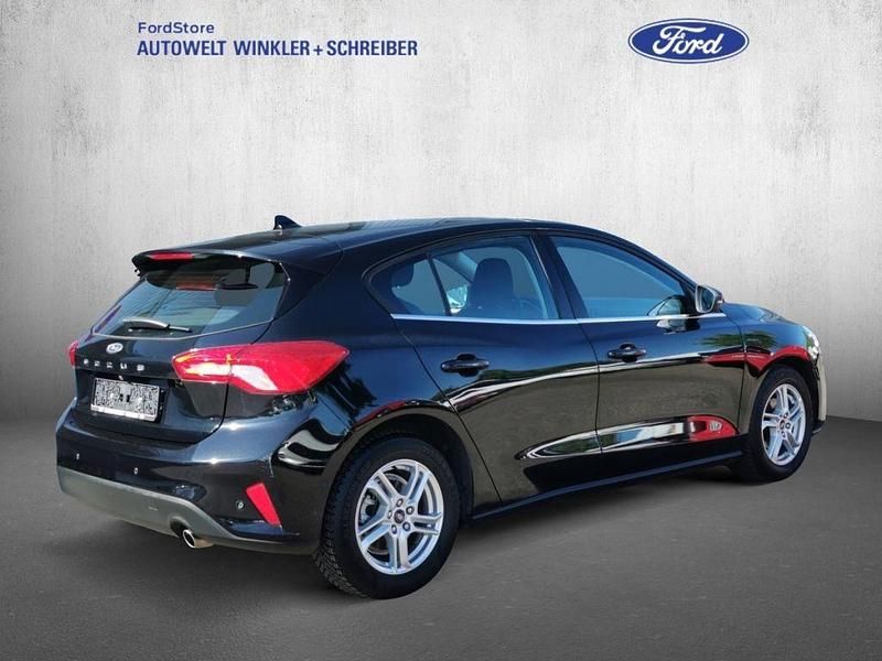 Gebraucht Ford Focus Cool & Connect 125 PS (91 kW) 2021 Obsidianschwarz metallic Limousine