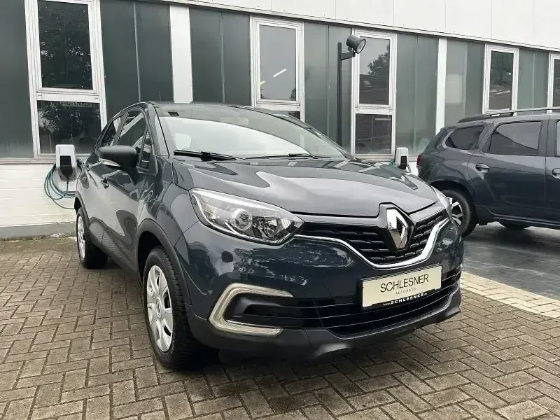 Occasion Renault Captur Life 90 ch (66 kW) 2018 Bleue SUV