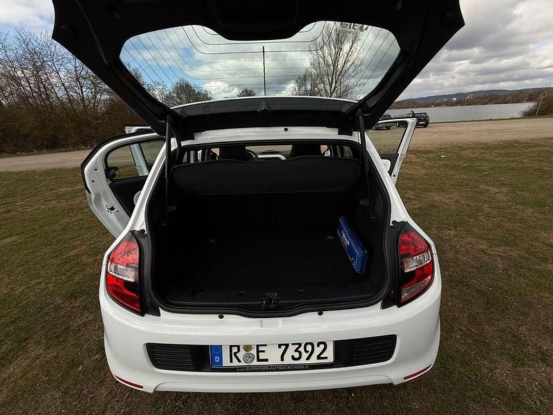 Gebraucht Renault Twingo LIMITED 69 PS (50 kW) 2017 Weiß Kleinwagen