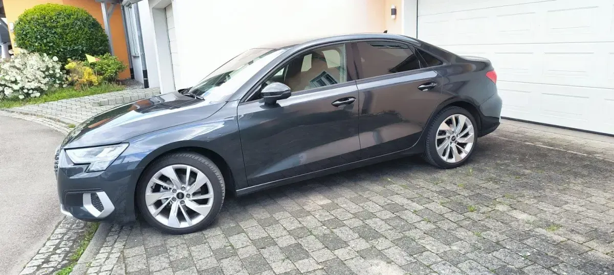 Gebraucht Audi A3 Advanced 110 PS (80 kW) 2023 Grau Limousine
