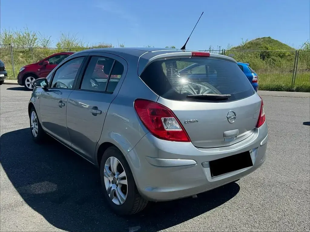 Second-hand Opel Corsa Edition 69 CP (50 kW) 2012 Gri Hatchback