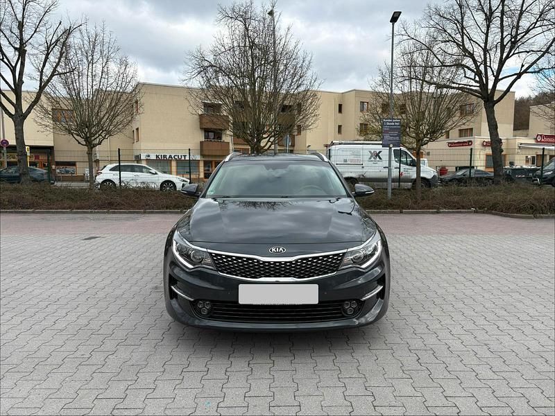 Gebraucht Kia Optima 142 PS (104 kW) 2017 Grau Kombi