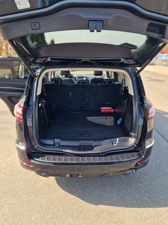 Gebraucht Ford S-MAX Vignale 241 PS (177 kW) 2017 Schwarz Van / Kleinbus