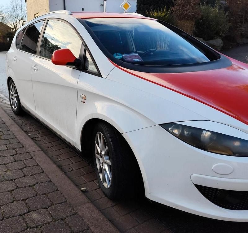 Gebraucht Seat Altea XL Style 140 PS (102 kW) 2008 Weiß Van / Kleinbus