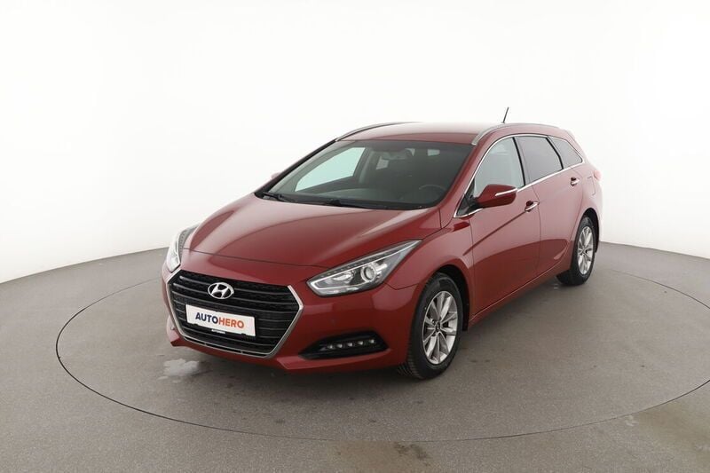 Rot Gebraucht 2017 Hyundai i40 Trend Kombi | 13.240 € (Fairer Preis) - Bild 1/4