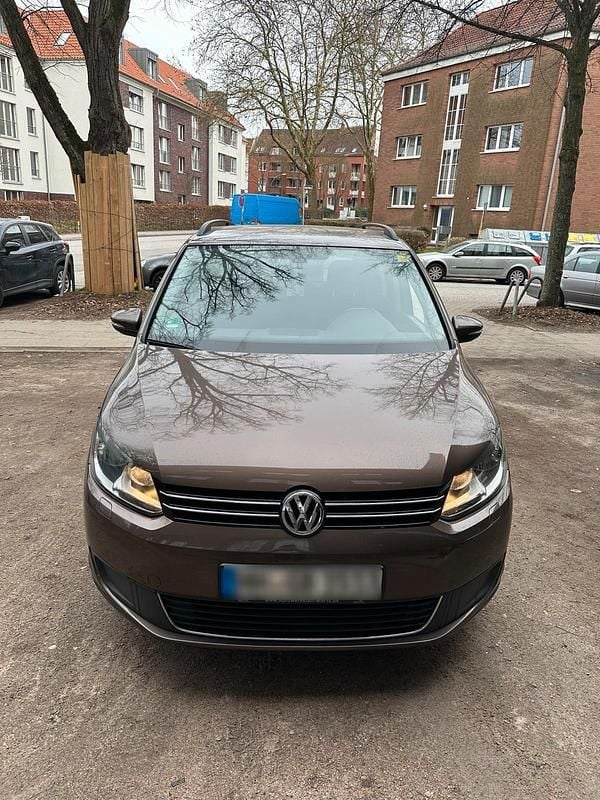 Gebraucht VW Touran 150 PS (110 kW) 2013 Braun Van / Kleinbus