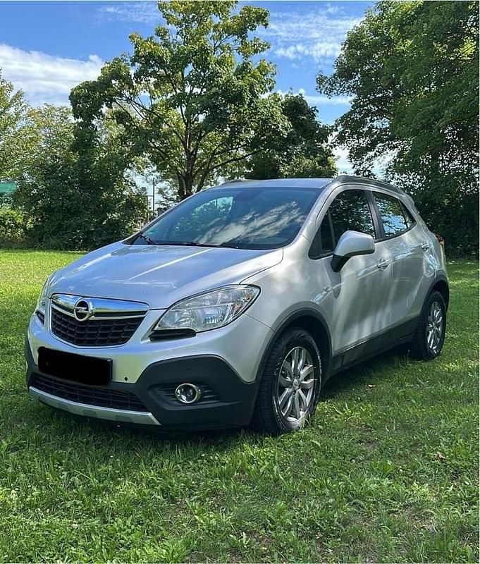 Silber Gebraucht 2013 Opel Mokka SUV | 8.290 € (Fairer Preis) - Bild 1/4