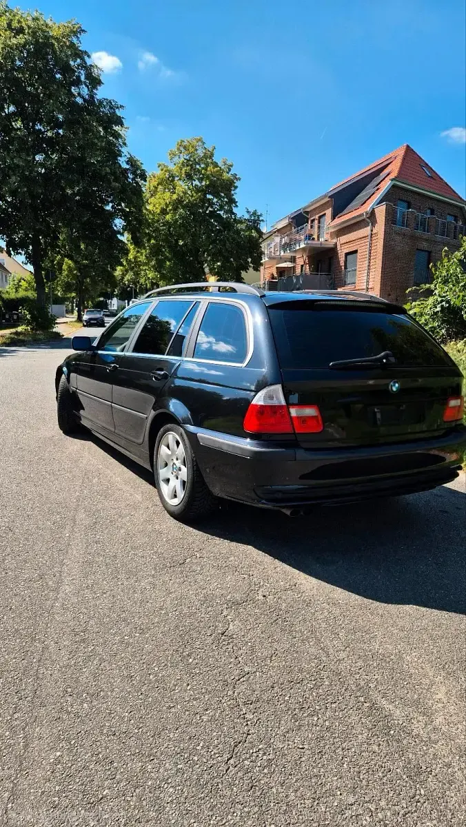 Gebraucht BMW 325 192 PS (141 kW) 2003 Schwarz Kombi