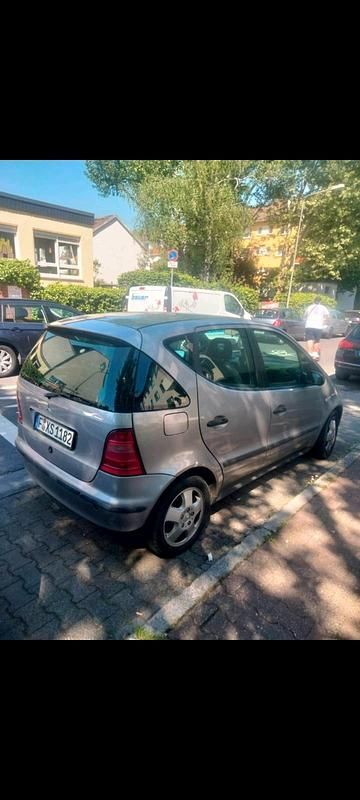 Silber Gebraucht 1999 Mercedes A140 Avantgarde Limousine | 350 € (Superpreis) - Bild 1/4
