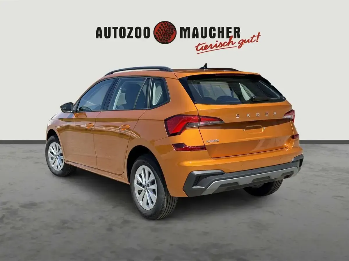 Neu Skoda Kamiq Selection 116 PS (85 kW) 2026 Phoenixorange metallic SUV