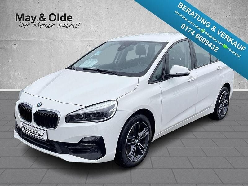 Weiss Gebraucht 2021 BMW 218 Gran Tourer Sport Line Van / Kleinbus | 19.111 € (Guter Preis) - Bild 1/4