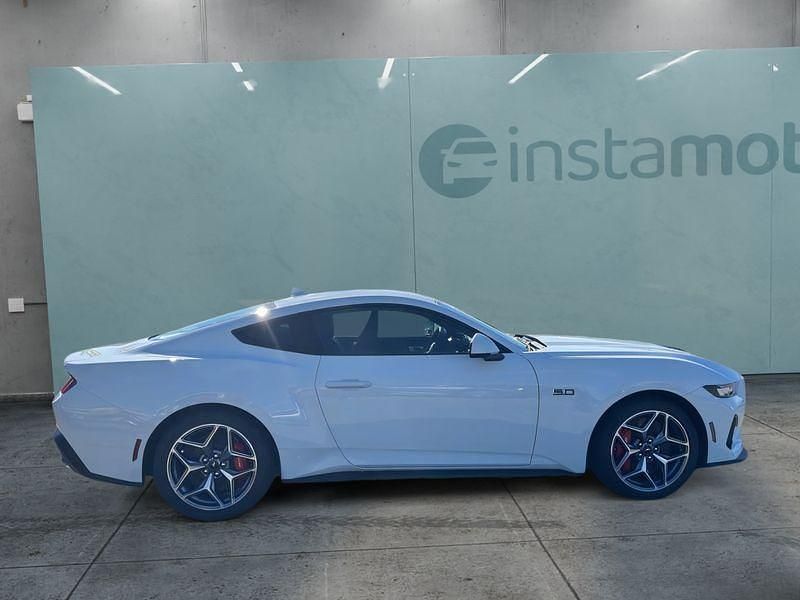 Neu Ford Mustang Fastback 446 PS (328 kW) 2025 Weiß Coupé