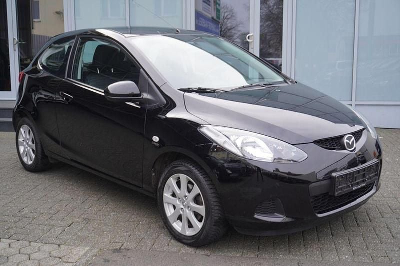 Gebraucht Mazda 2 Inclusive 75 PS (55 kW) 2009 Schwarz Kleinwagen