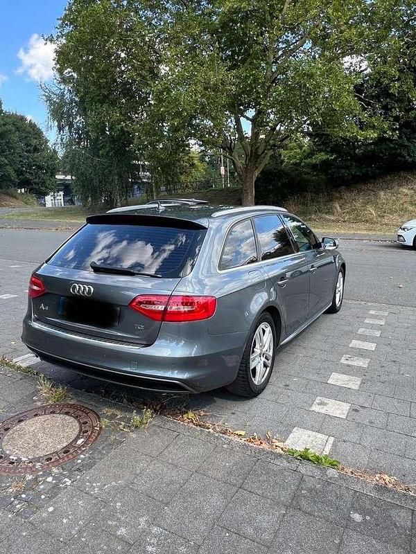Gebraucht Audi A4 S-Line 150 PS (110 kW) 2015 Grau Kombi