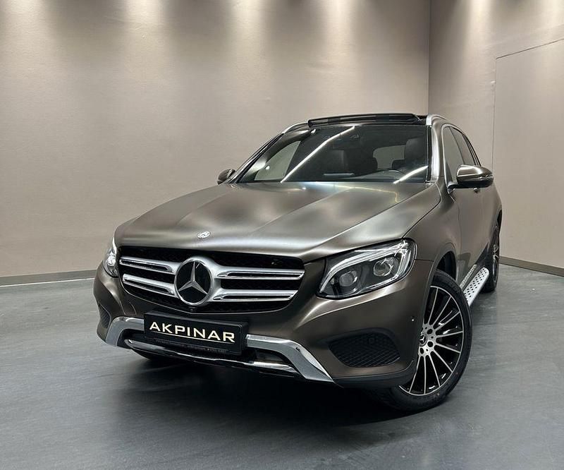 Braun Gebraucht 2016 Mercedes GLC250 SUV | 31.400 € (Fairer Preis) - Bild 1/4