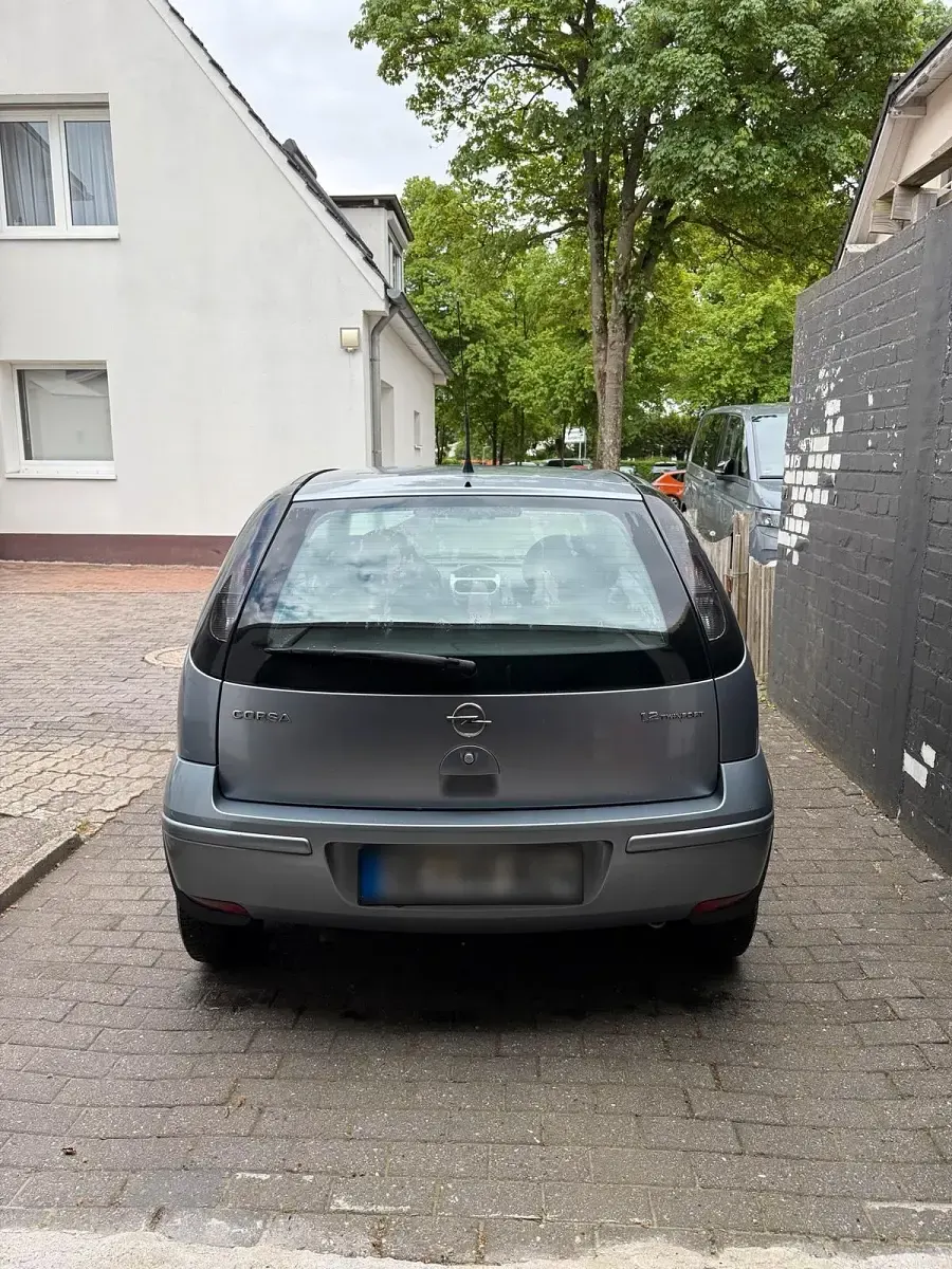 Gebraucht Opel Corsa 80 PS (58 kW) 2005 Grau Kleinwagen