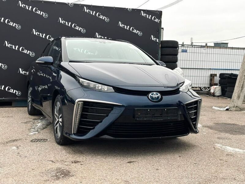 Blau Gebraucht 2017 Toyota Mirai Limousine | 10.889 € (Guter Preis) - Bild 1/4