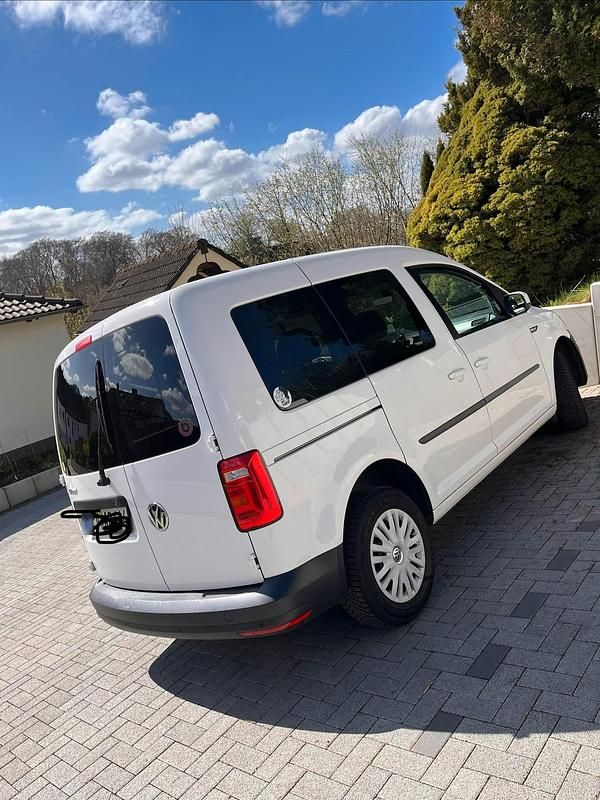 Gebraucht VW Caddy Trendline 110 PS (80 kW) 2020 Weiß Van / Kleinbus