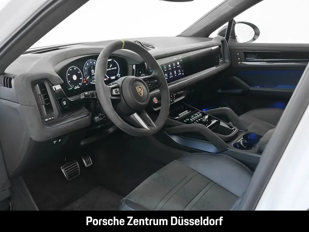 Gebraucht Porsche Cayenne Turbo E-Hybrid Coupe 740 PS (544 kW) 2024 Weiß SUV