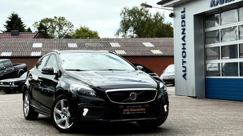 Schwarz Gebraucht 2016 Volvo V40 Kombi | 13.650 € (Guter Preis) - Bild 1/4