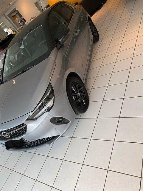 Gebraucht Opel Corsa 101 PS (74 kW) 2020 Silber Kleinwagen
