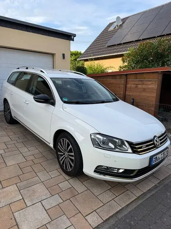 Gebraucht VW Passat Business 160 PS (117 kW) 2014 Weiß Kombi