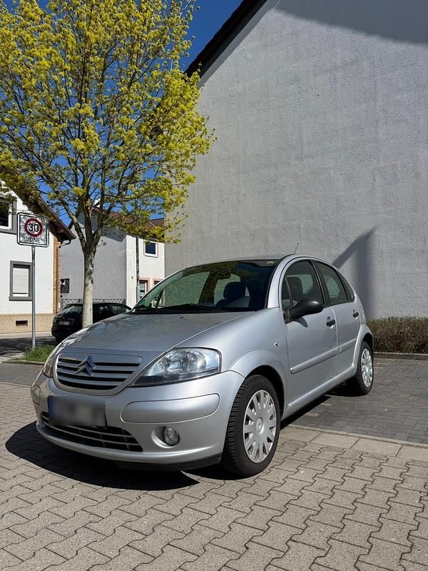 Gebraucht Citroën C3 88 PS (64 kW) 2005 Silber Kleinwagen