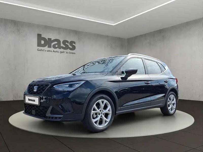 Mitternachtsschwarz Gebraucht 2024 Seat Arona FR SUV | 22.450 € (Fairer Preis) - Bild 1/4