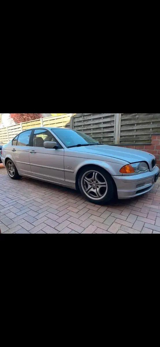 Second-hand BMW 320 150 CP (110 kW) 1998 Argintiu Berlinǎ