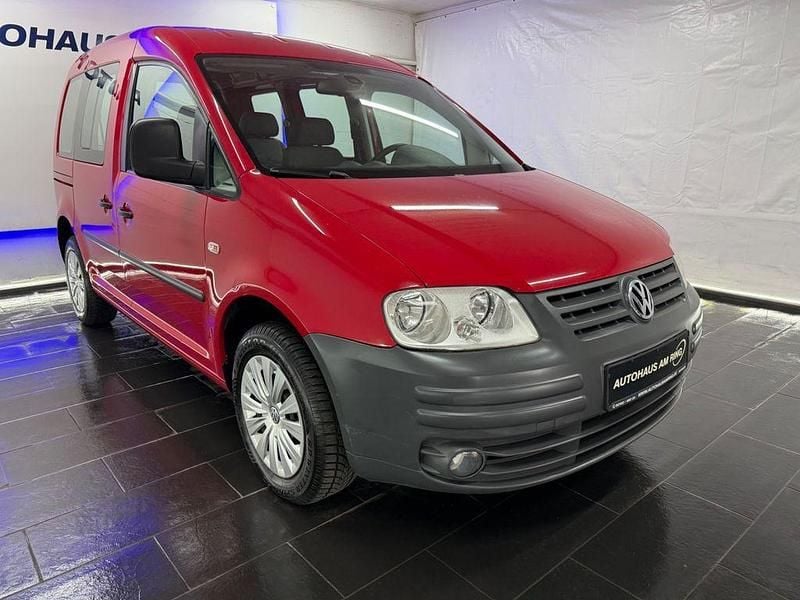 Second-hand VW Caddy Team 80 CP (58 kW) 2008 Roșu Monovolum
