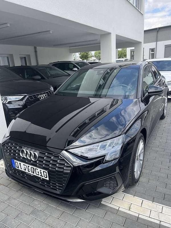 Gebraucht Audi A3 150 PS (110 kW) 2022 Schwarz Limousine
