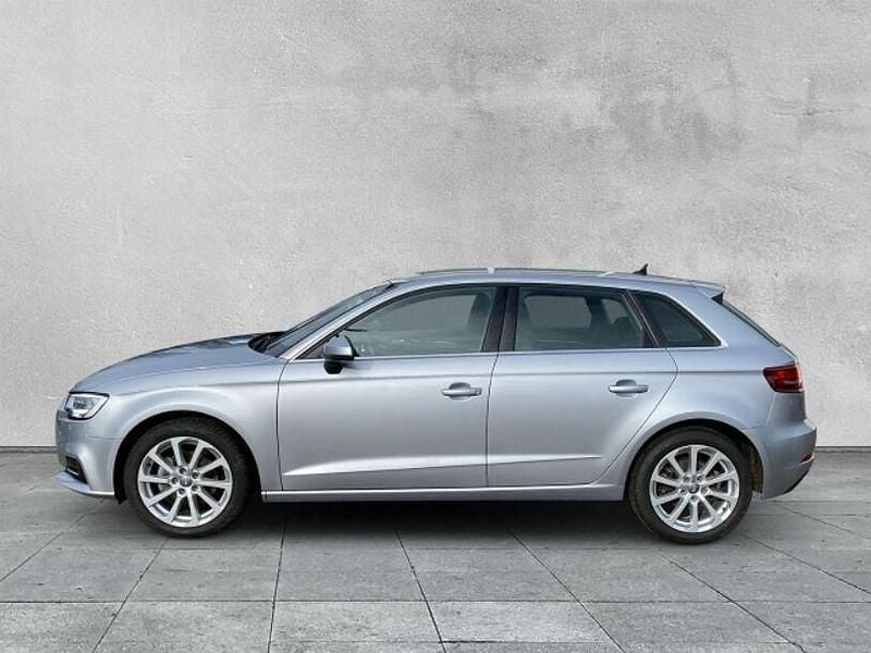 Second-hand Audi A3 Design 150 CP (110 kW) 2019 Argintiu Berlinǎ