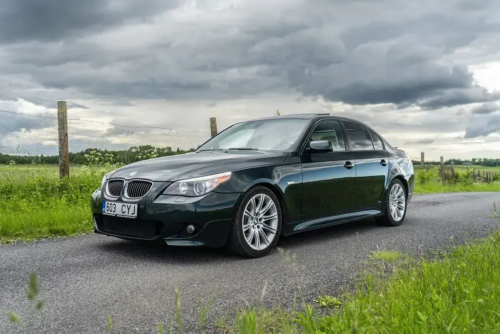 Gebraucht BMW 550 Performance 367 PS (269 kW) 2006 Grün Limousine