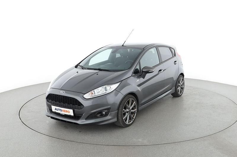 Grau Gebraucht 2017 Ford Fiesta ST-Line Kleinwagen | 9.430 € (Fairer Preis) - Bild 1/3