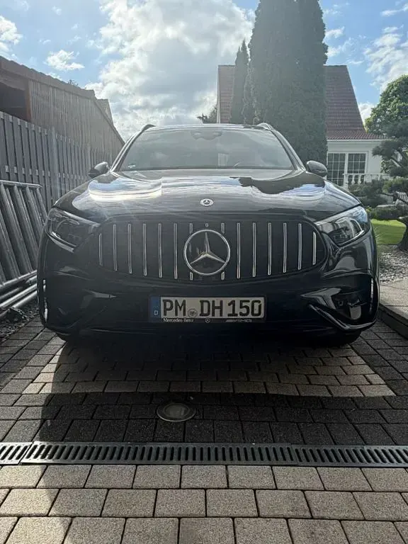 Gebraucht Mercedes GLC450 367 PS (269 kW) 2024 Schwarz SUV