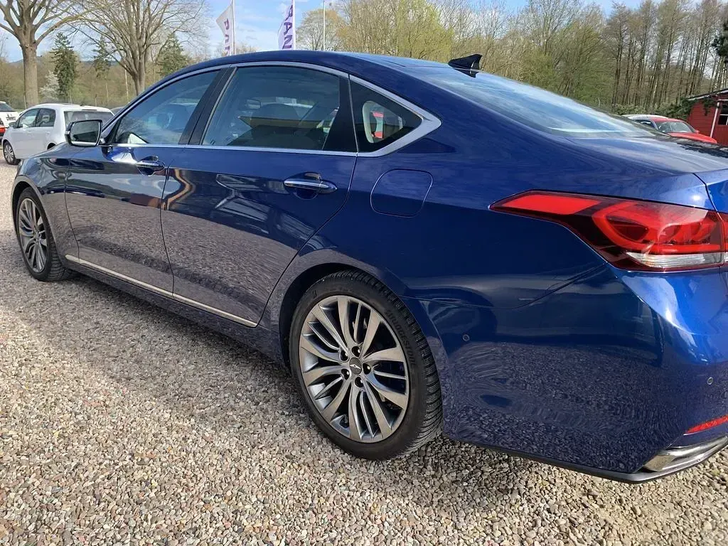 Gebraucht Hyundai Genesis 315 PS (231 kW) 2015 Blau Limousine