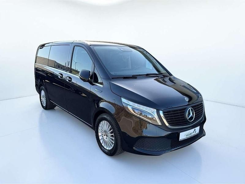 Gebraucht Mercedes EQV300 Avantgarde 150 kW (204 PS) 2022 Obsidianschwarz metallic Kombi